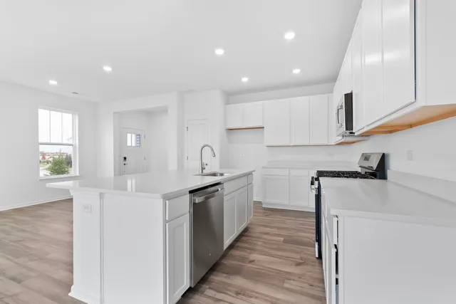 $2,650 | 25747 West Yorkshire Drive, Plainfield, IL 60544