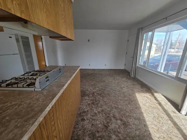 a view of utility room