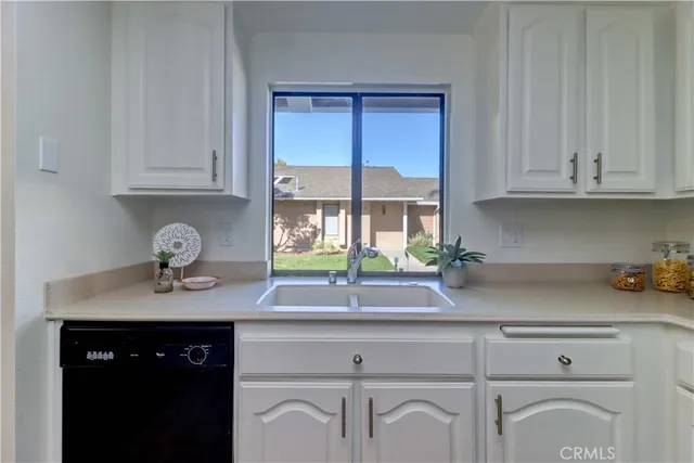 $899,900 | 8566 Sierra Circle, Unit 911D, Huntington Beach, CA 92646