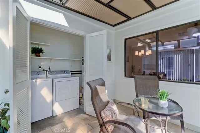 $899,900 | 8566 Sierra Circle, Unit 911D, Huntington Beach, CA 92646