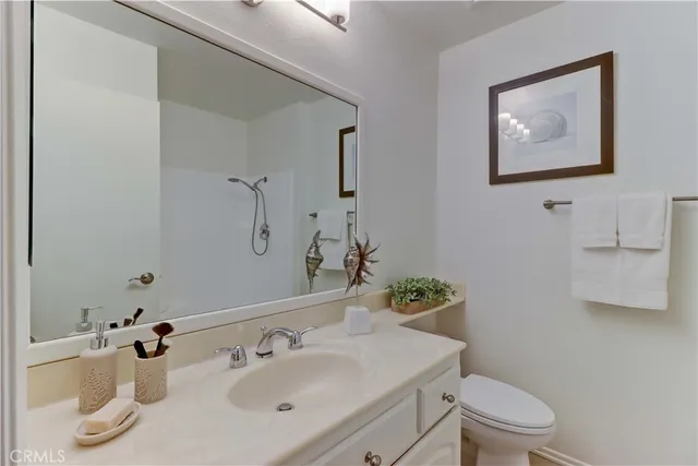 $899,900 | 8566 Sierra Circle, Unit 911D, Huntington Beach, CA 92646