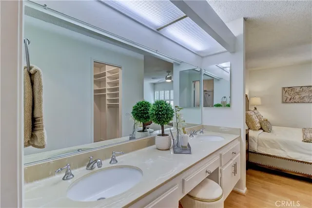 $899,900 | 8566 Sierra Circle, Unit 911D, Huntington Beach, CA 92646