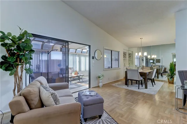 $899,900 | 8566 Sierra Circle, Unit 911D, Huntington Beach, CA 92646