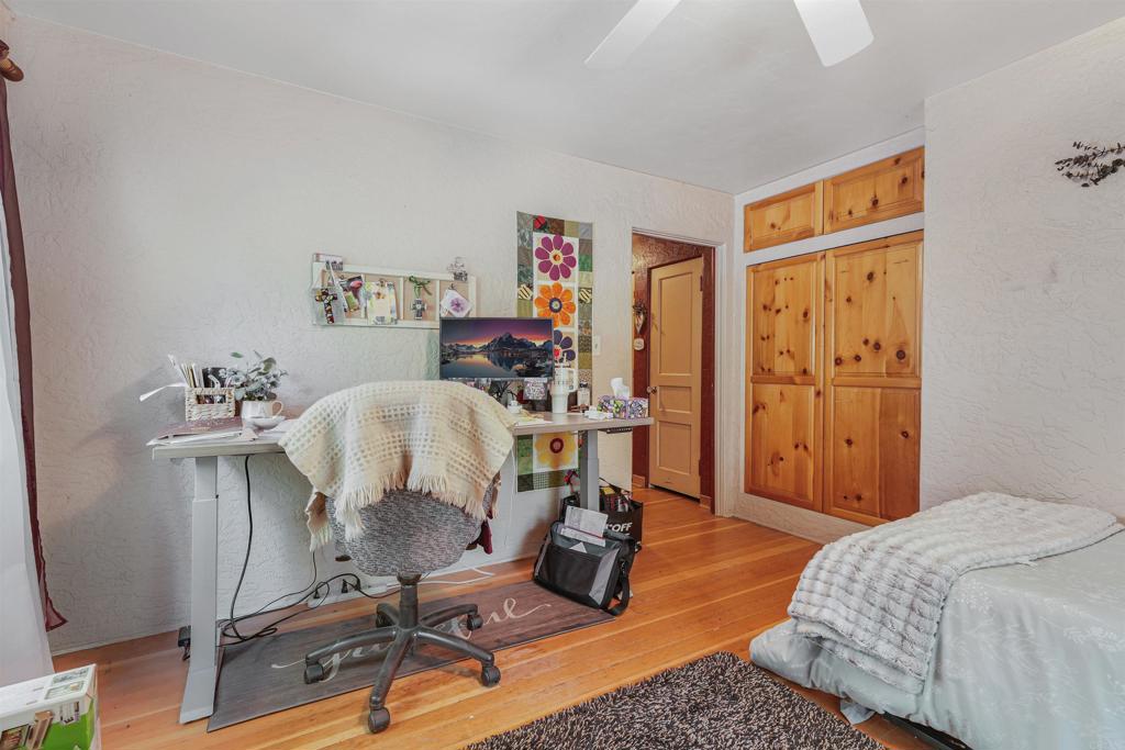29012 Oak Lane Pine Valley, CA 91962 - Photo 23 of 38 a bedroom with furniture and a window