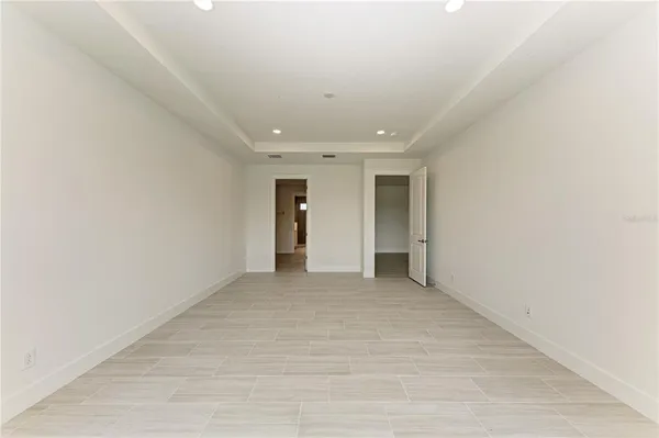 $4,000 | 10016 Rembrandt Terrace, Unit 202, Bradenton, FL 34212