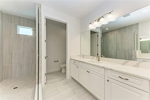 $4,000 | 10016 Rembrandt Terrace, Unit 202, Bradenton, FL 34212