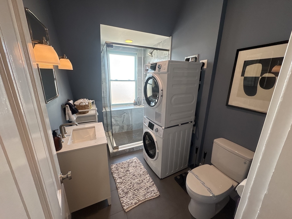 137-3 Walnut Street, Unit FURNISHED Brookline, MA 02445 - Photo 5 of 5