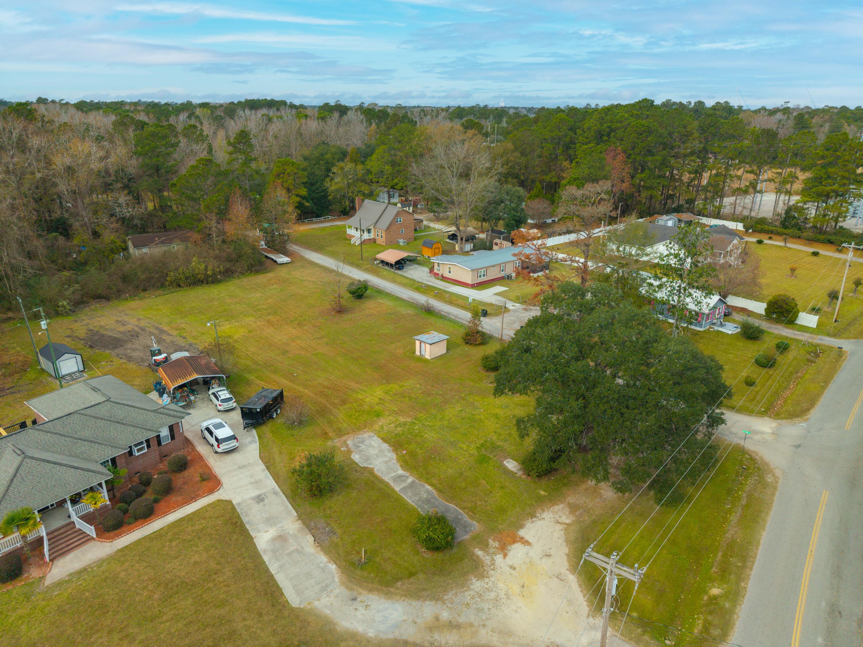 263 Haynesville Extension Moncks Corner, SC 29461 - Photo 13 of 26 DJI_20251201110613_0052_D-Edit