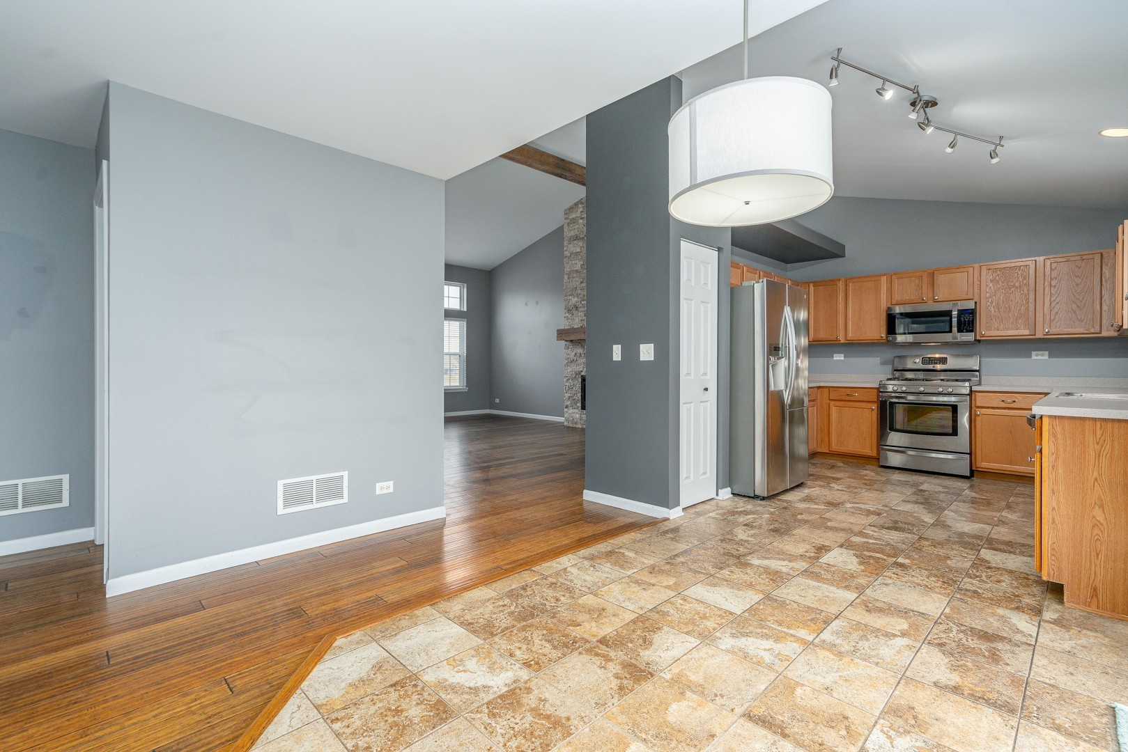 25733 South Red Oak Road Channahon, IL 60410 - Photo 9 of 21