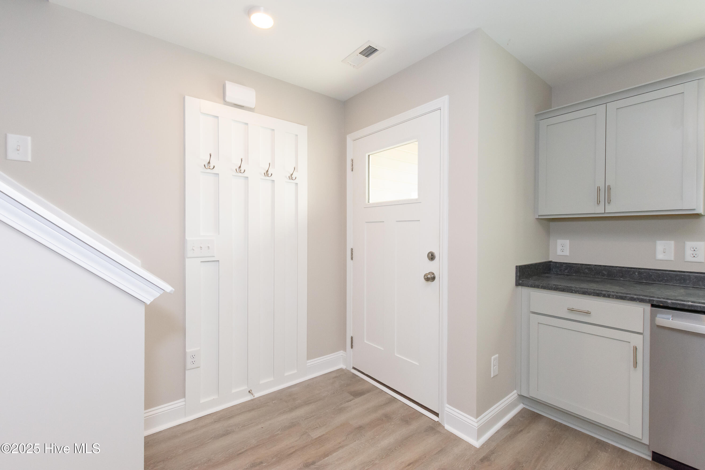 132 Smallwood Road Hubert, NC 28539 - Photo 10 of 29 132 Smallwood Rd-05