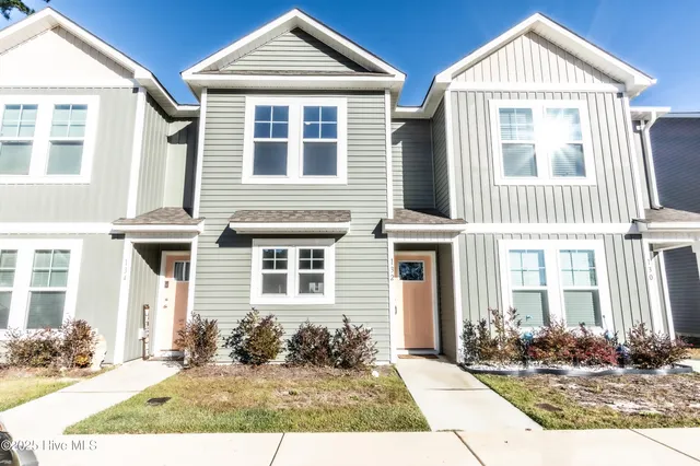 $1,400 | 132 Smallwood Road, Hubert, NC 28539