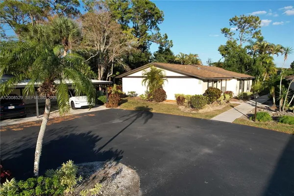 $159,999 | 1031 Pine Isle Lane, Unit 1031, Naples, FL 34112