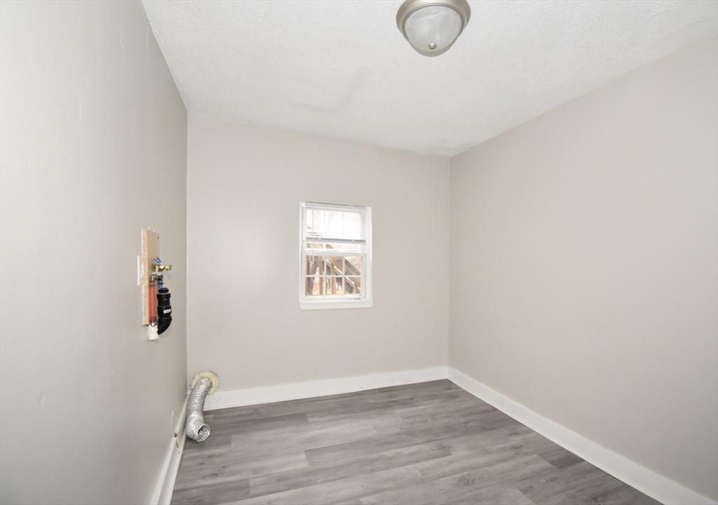 74 Cherry Street Springfield, MA 01105 - Photo 6 of 18 Gallery Image 6