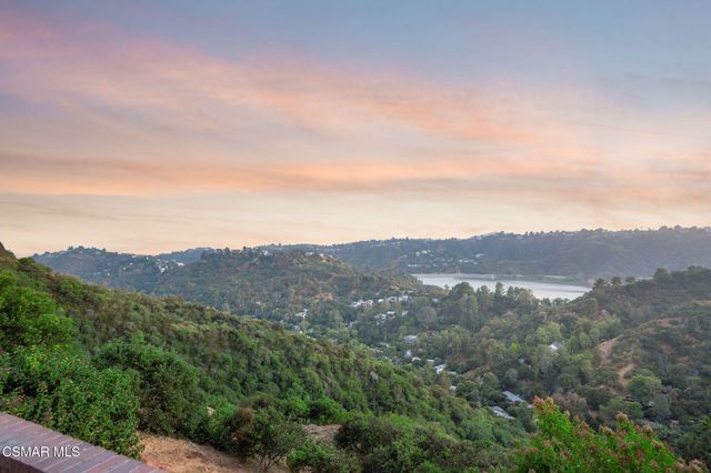 $4,999,000 | 2457 Angelo Drive, Los Angeles, CA 90077