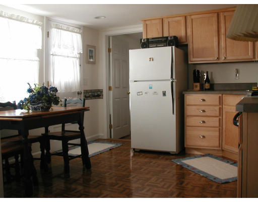 16 Stoney Beach Road Hull, MA 02045 - Photo 8 of 12 Gallery Image 8