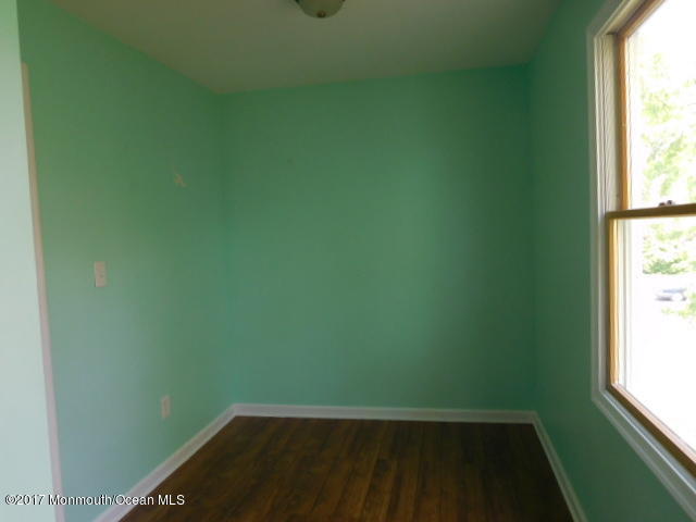 107 E Road Middletown, NJ 07718 - Photo 12 of 13 DSCN1439