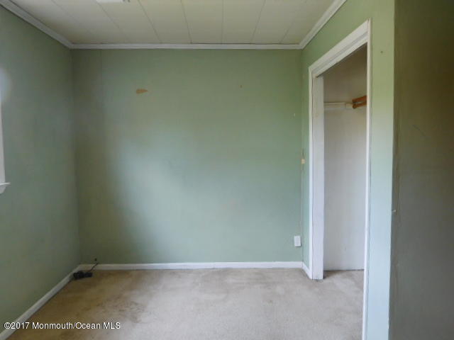 107 E Road Middletown, NJ 07718 - Photo 10 of 13 DSCN1437