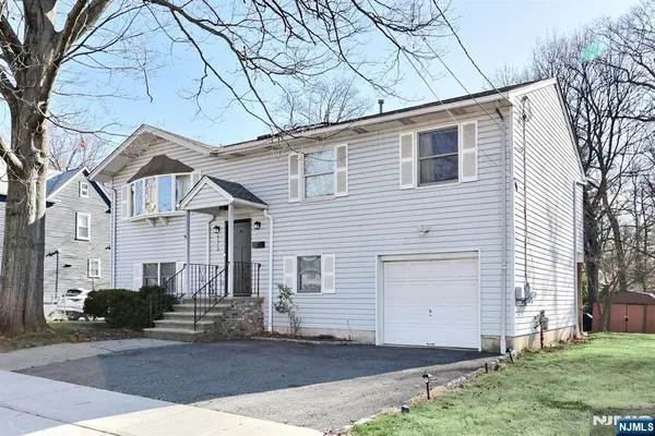 $4,600 | 173 Willowdale Avenue, Montclair, NJ 07042