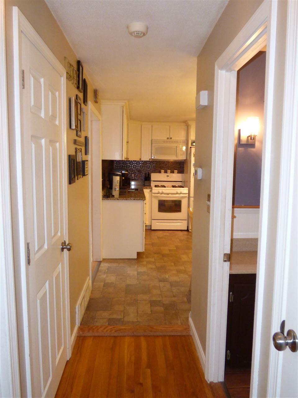 26 Cambridge Road Nashua, NH 03062 - Photo 15 of 40