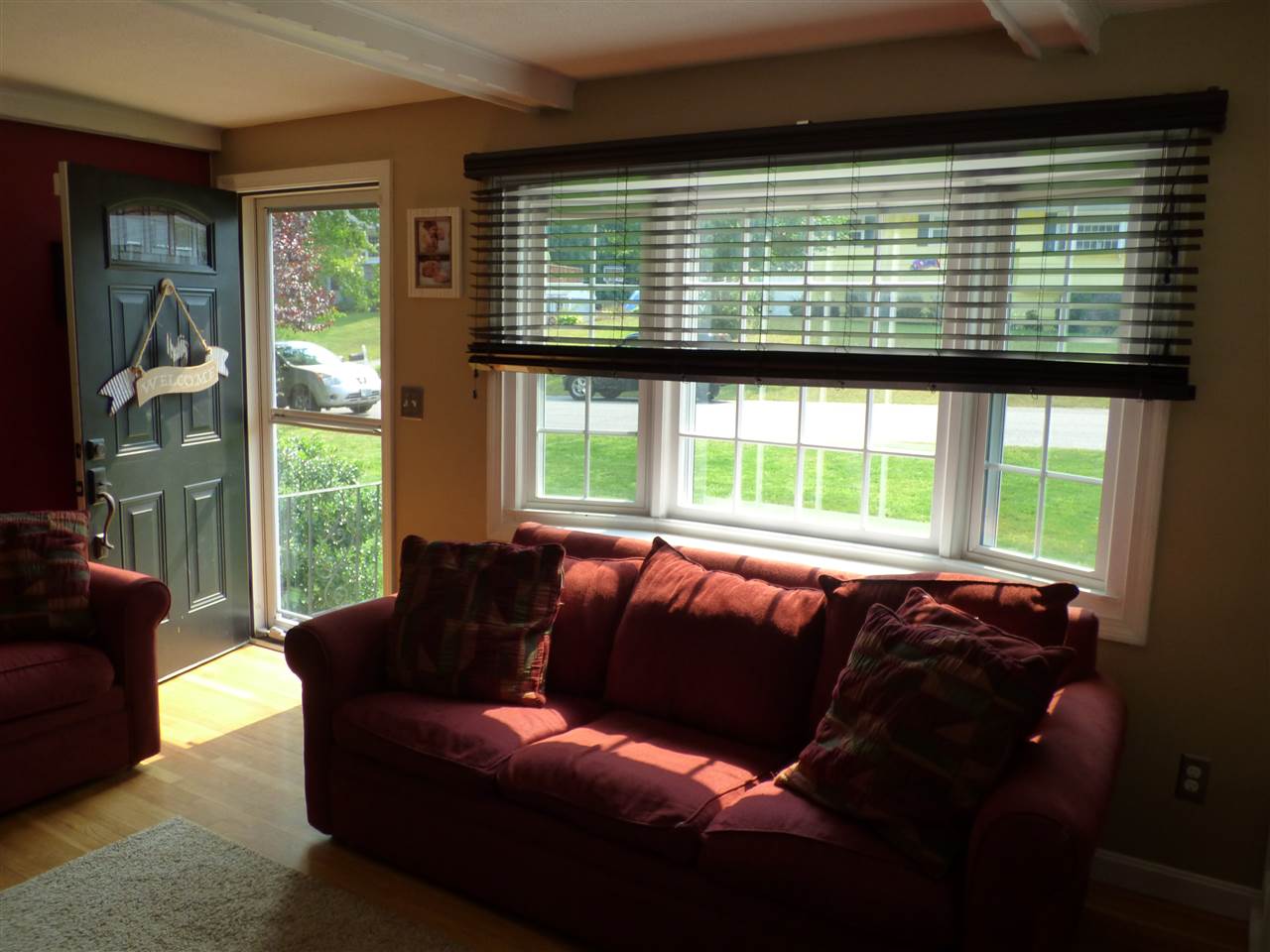 26 Cambridge Road Nashua, NH 03062 - Photo 19 of 40