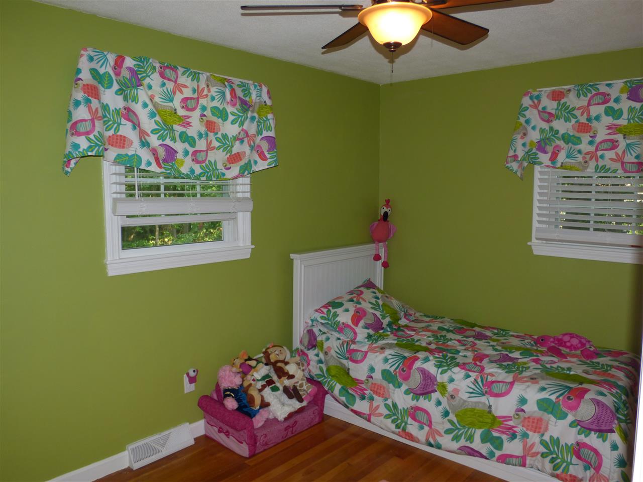26 Cambridge Road Nashua, NH 03062 - Photo 27 of 40