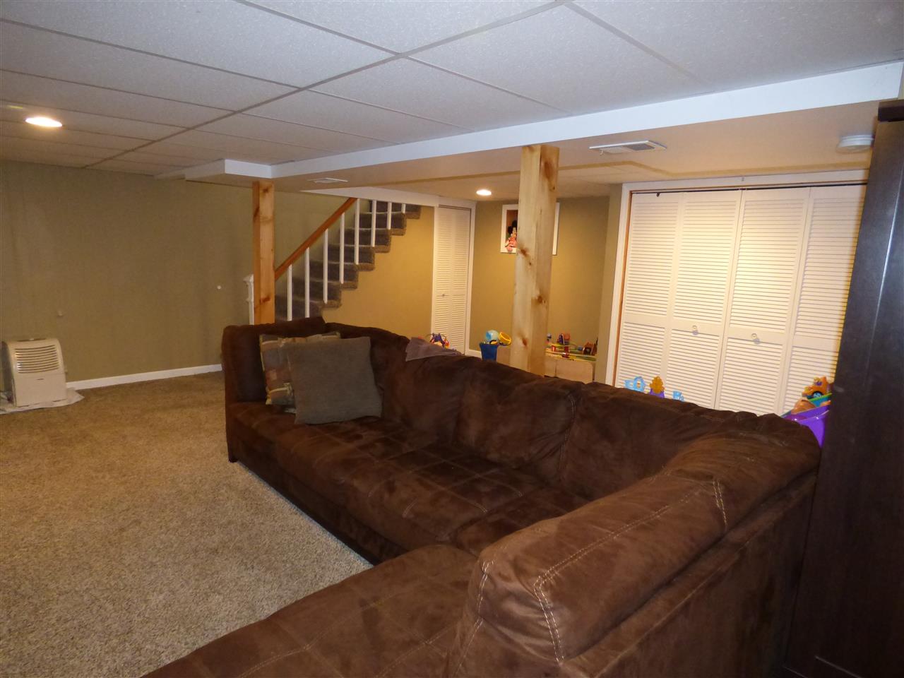 26 Cambridge Road Nashua, NH 03062 - Photo 29 of 40