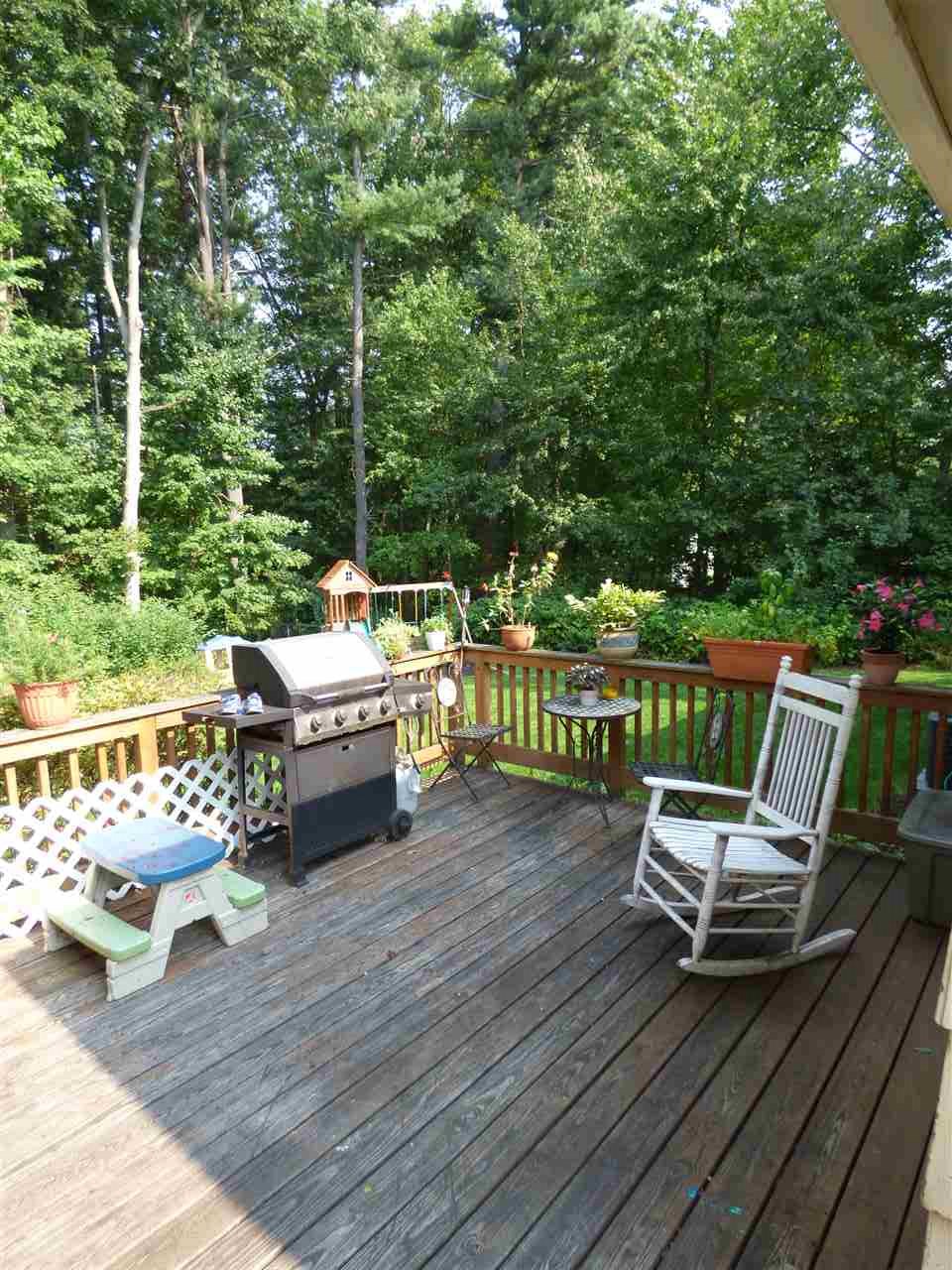 26 Cambridge Road Nashua, NH 03062 - Photo 6 of 40