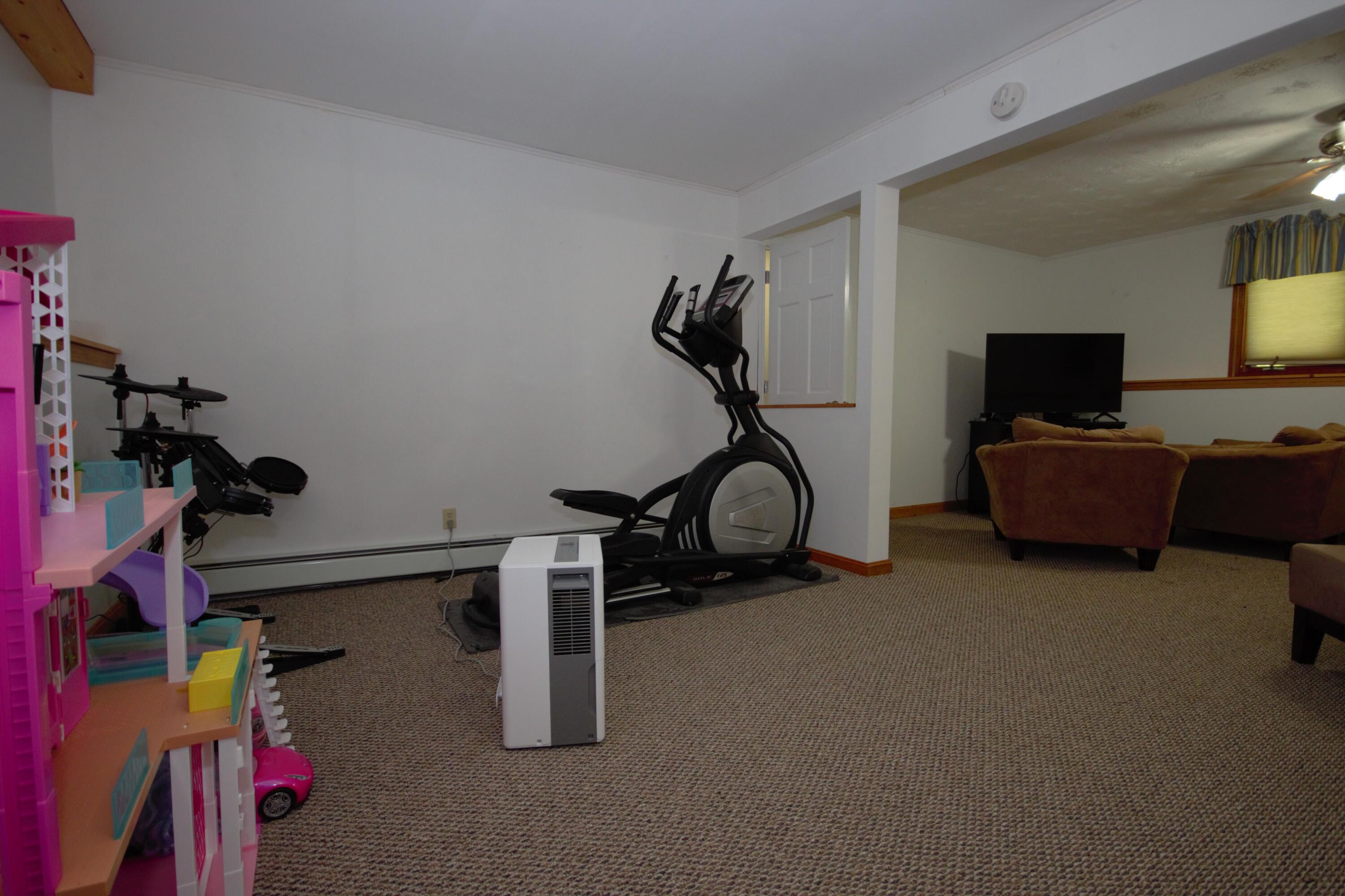 1296 Hudson Road Glenburn, ME 04401 - Photo 29 of 36 29