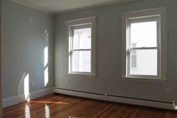$4,500 | 1016 South Street, Unit 1, Boston, MA 02131