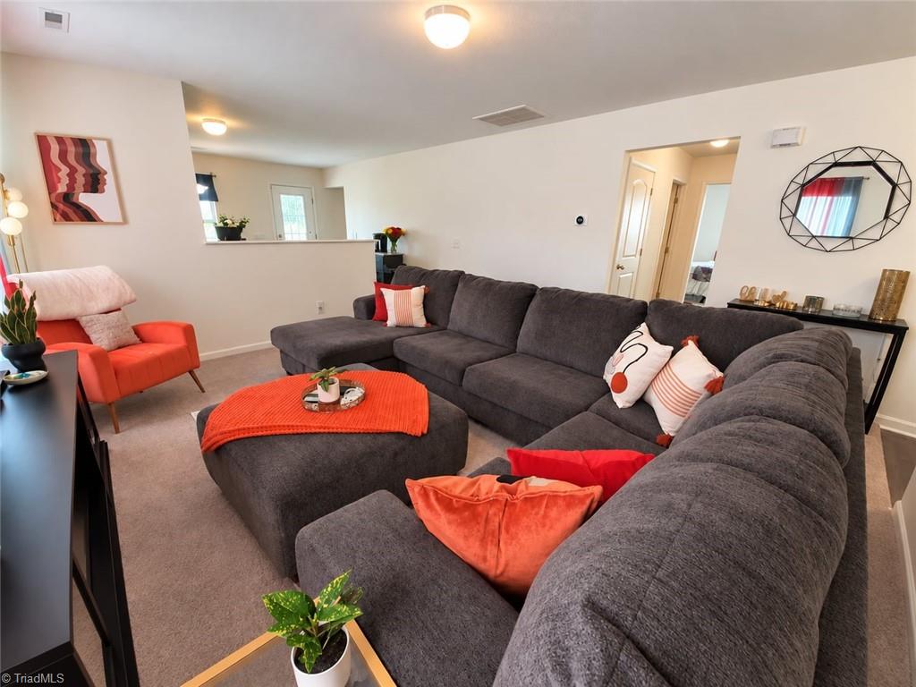 1089 Bitting Hall Circle Rural Hall, NC 27045 - Photo 4 of 19 Gallery Image 4