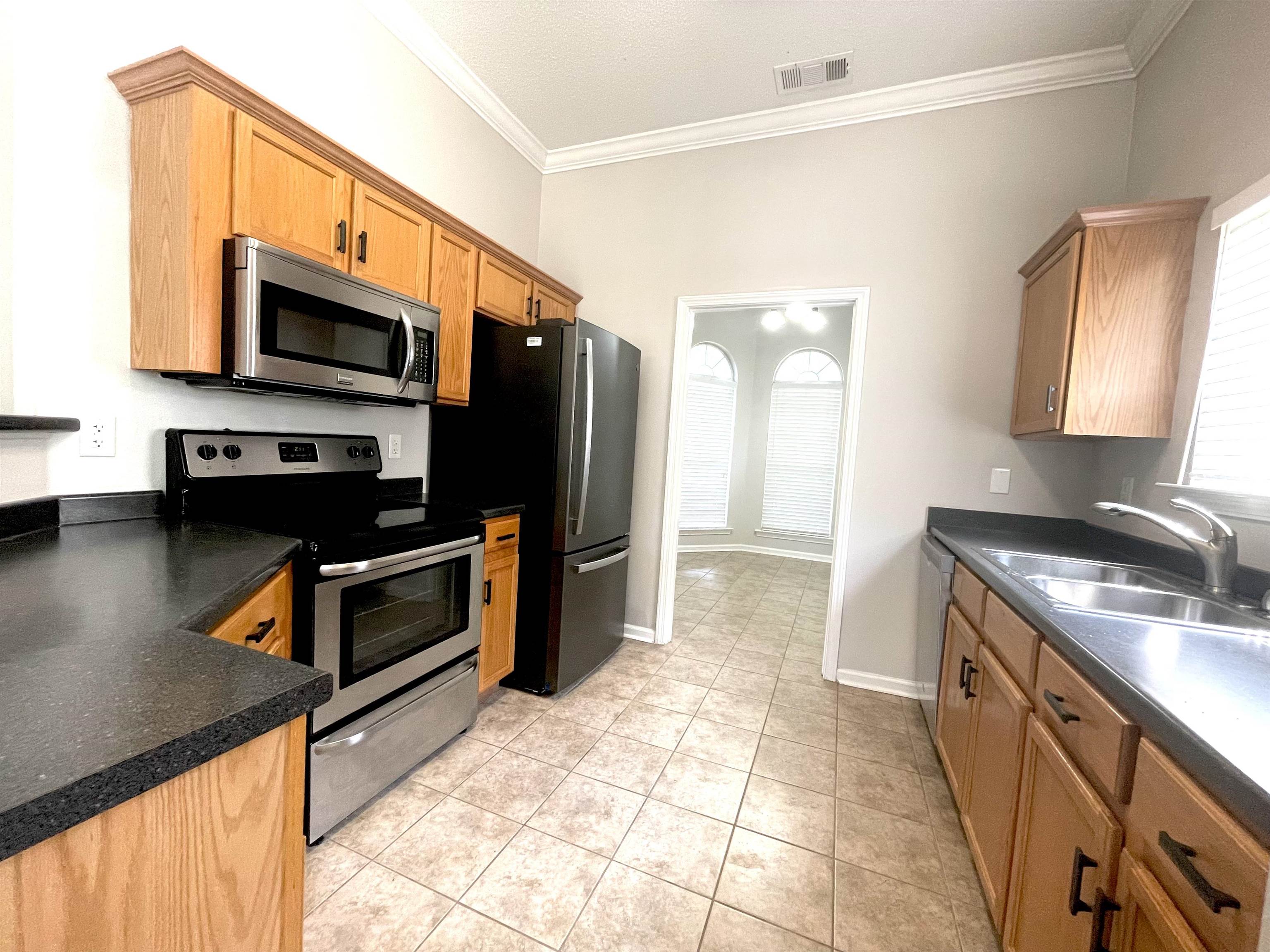9700 Java Cove Memphis, TN 38002 - Photo 3 of 11 Gallery Image 3