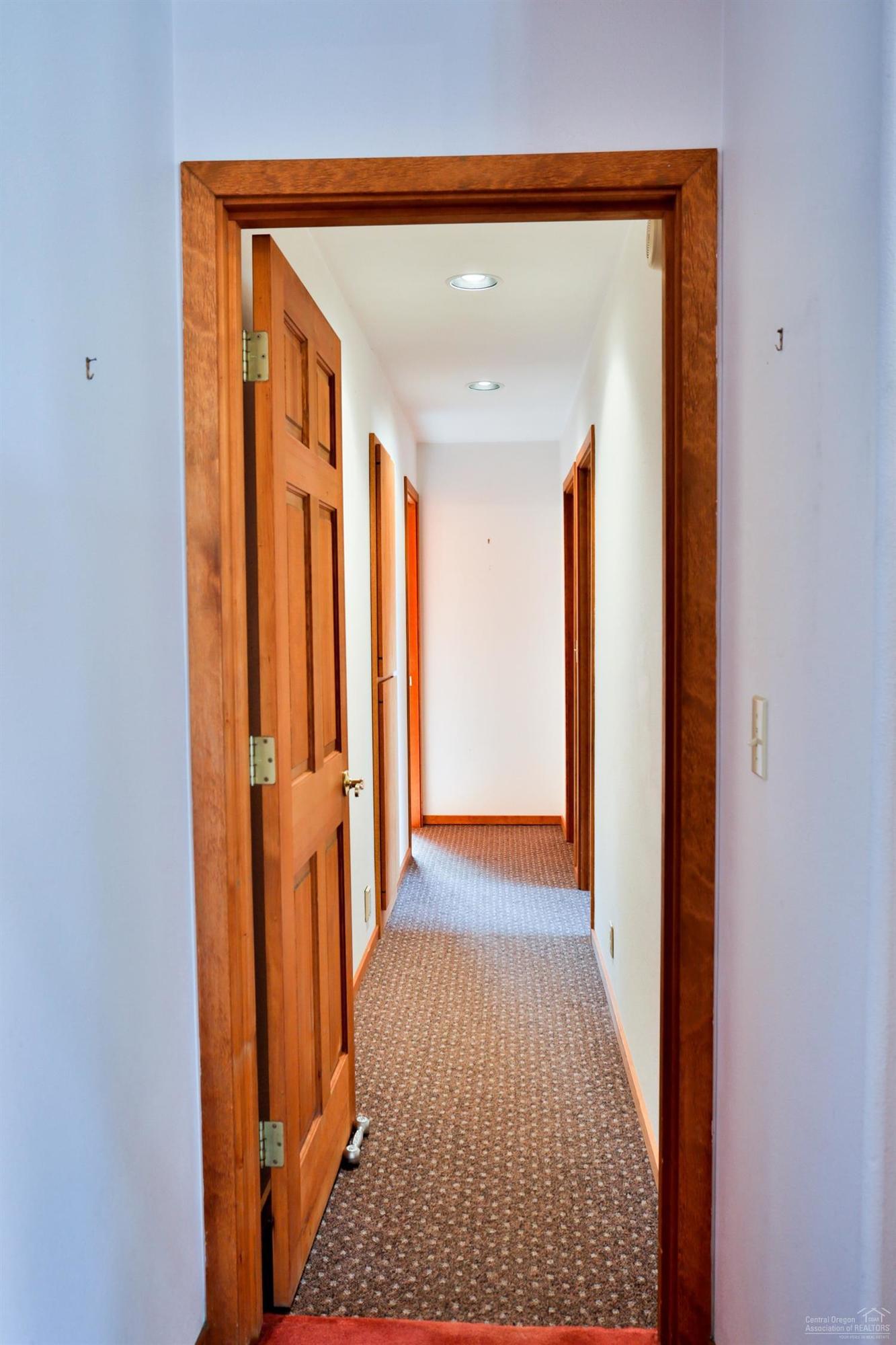 54485 Huntington Road Bend, OR 97707 - Photo 20 of 25 Additional Photo