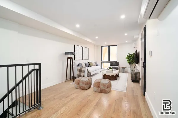 $8,350 | 215 South 4th Street, Unit 1A | Williamsburg