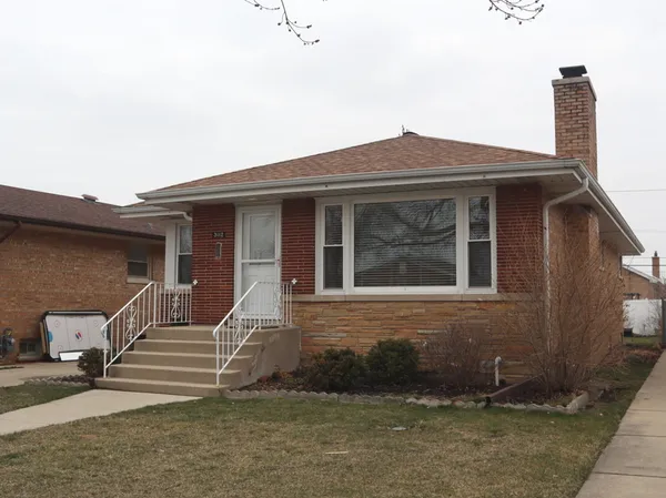$2,900 | 3112 West 101st Place, Evergreen Park, IL 60805