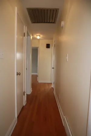 $2,900 | 3112 West 101st Place, Evergreen Park, IL 60805