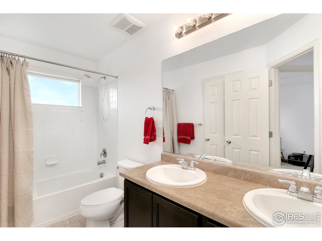 1014 Trading Post Road Fort Collins, CO 80524 - Photo 20 of 24 Full Bath with Double Sinks