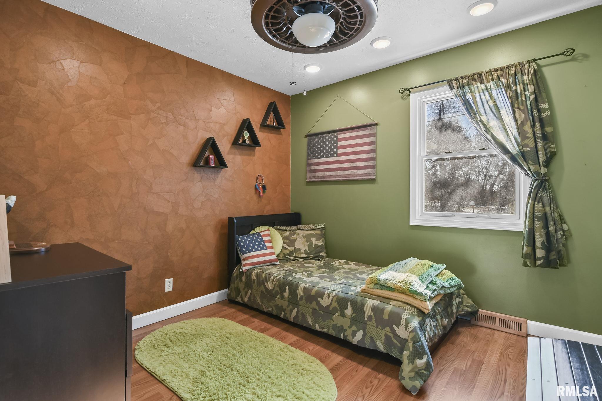 23442 Clemens Road Athens, IL 62613 - Photo 16 of 29 Gallery Image 16