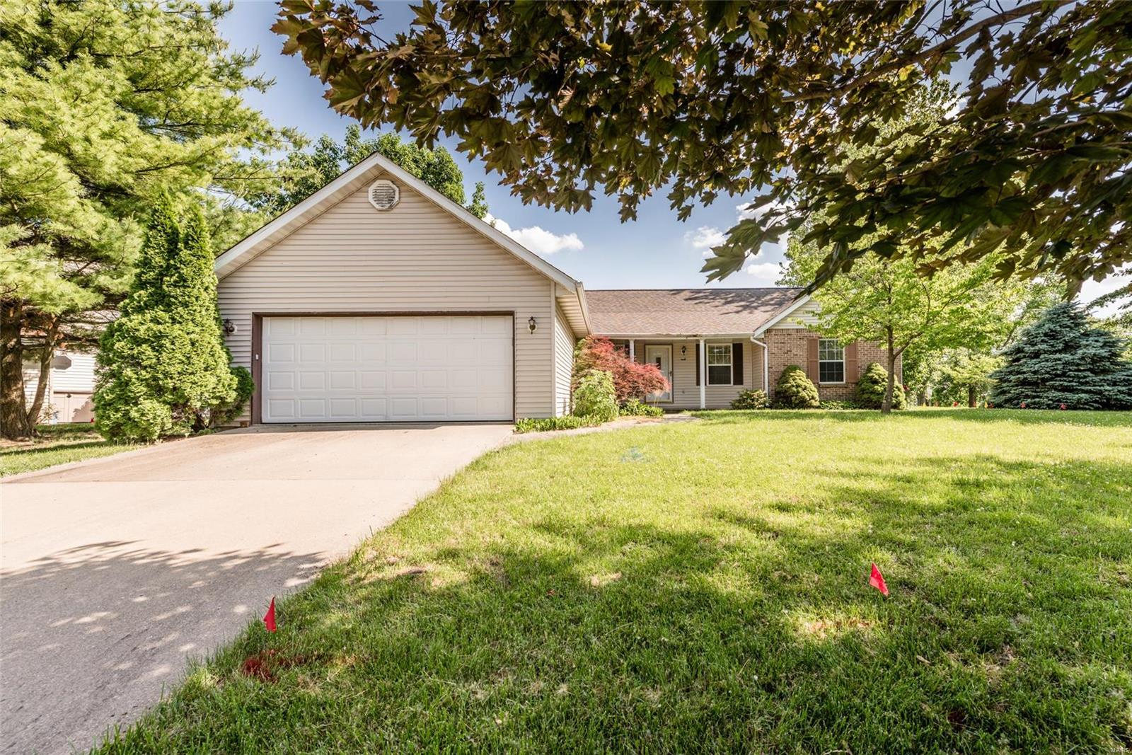 3264 Hunters Way Belleville, IL 62221 - Photo 1 of 56 Gallery Image 1