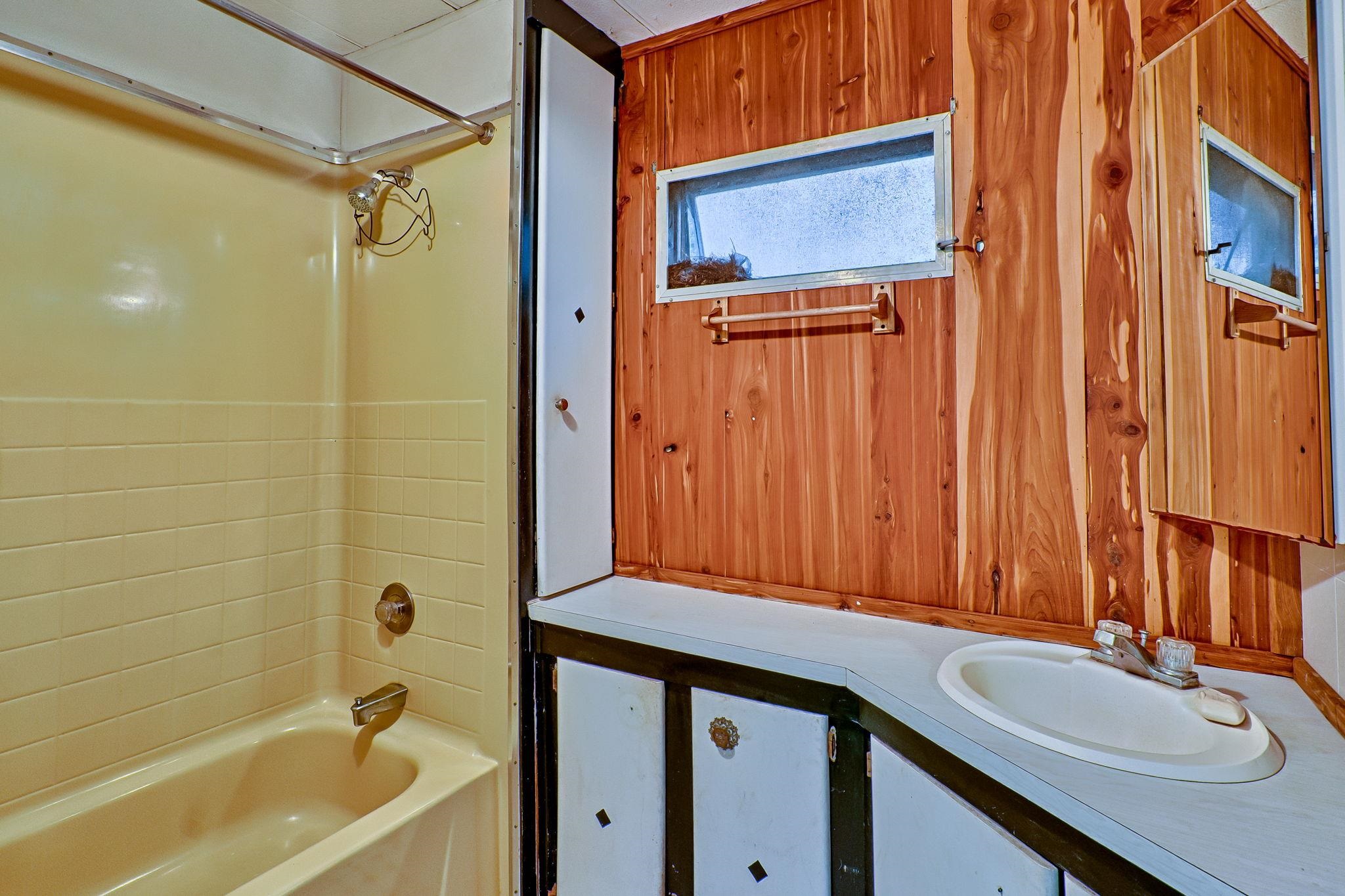 185 Lakeview Road Melrose, FL 32666 - Photo 12 of 44