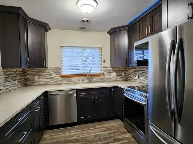 $330,000 | 18775 Brookfield Lake Drive, Unit 8, Brookfield, WI 53045