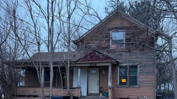 $125,000 | 224 Moseley Street, Elgin, IL 60123