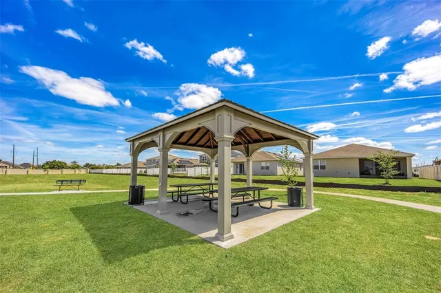 $227,900 | 696 Poppy Lane, Dundee, FL 33838