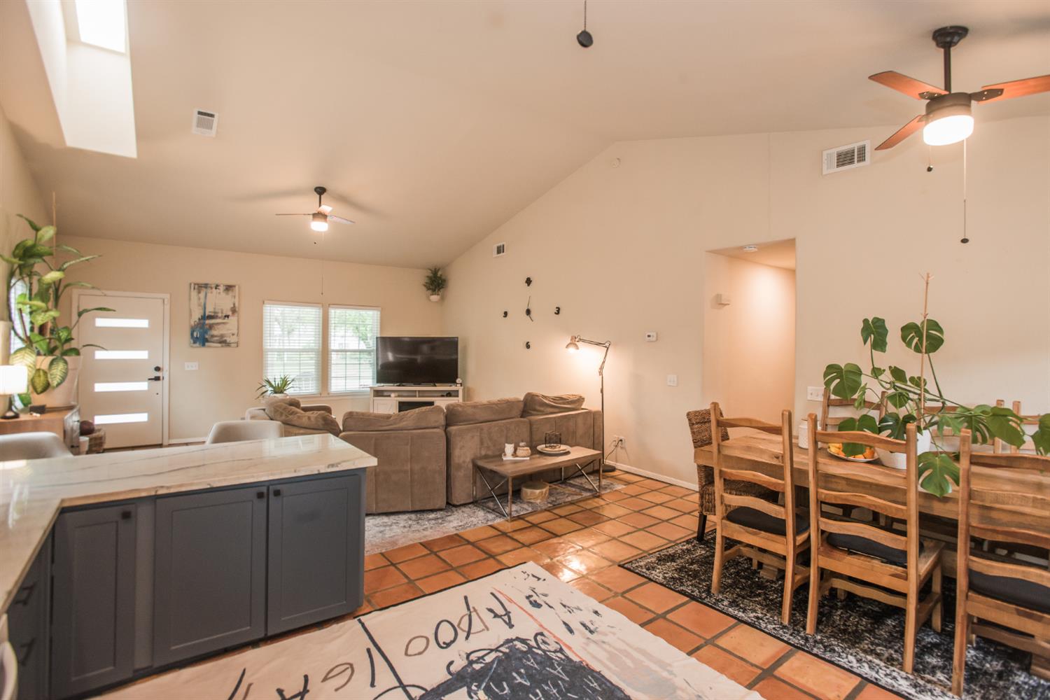 3213 Candace Street Carmichael, CA 95608 - Photo 14 of 57
