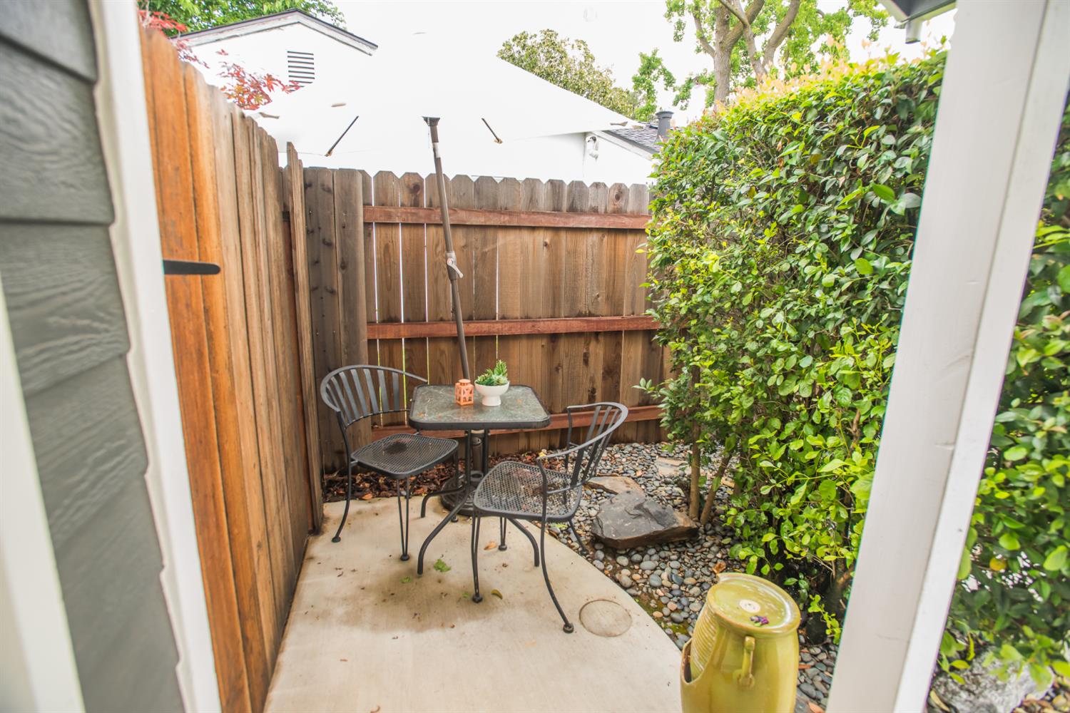 3213 Candace Street Carmichael, CA 95608 - Photo 6 of 57