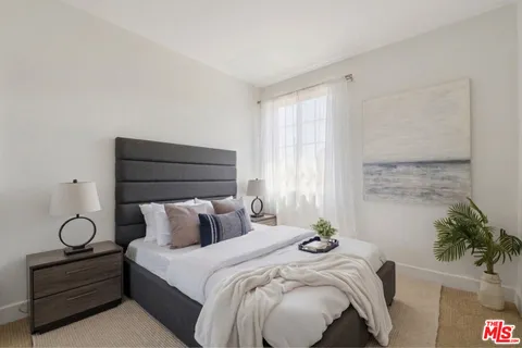 $1,099,000 | 1744 Granville Avenue, Unit 105, Los Angeles, CA 90025