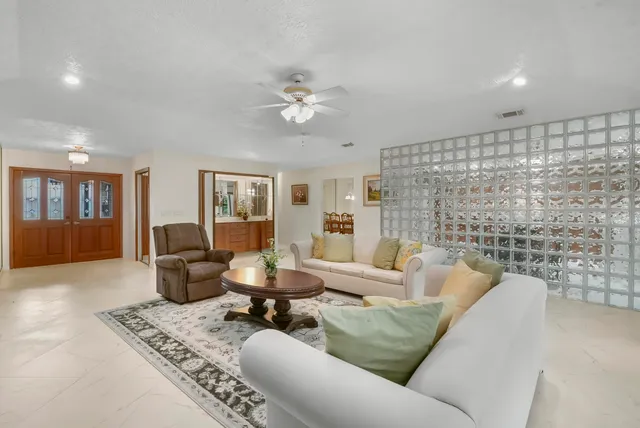 $465,000 | 472 Southeast Majestic Terrace, Port St. Lucie, FL 34983