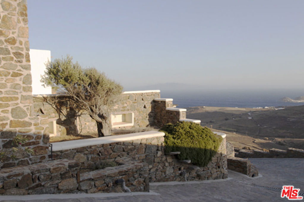 0 East Mykonos Greece undefined, undefined 0 - Photo 38 of 48 a front view of a house with a yard