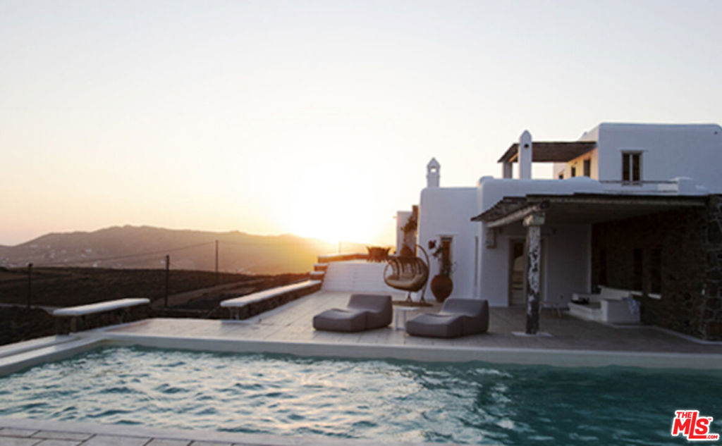 0 East Mykonos Greece undefined, undefined 0 - Photo 42 of 48 a view of a house with a yard