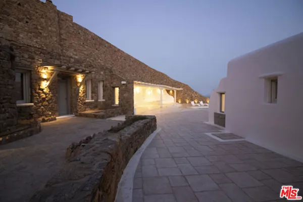 $4,220,000 | 0 East Mykonos Greece