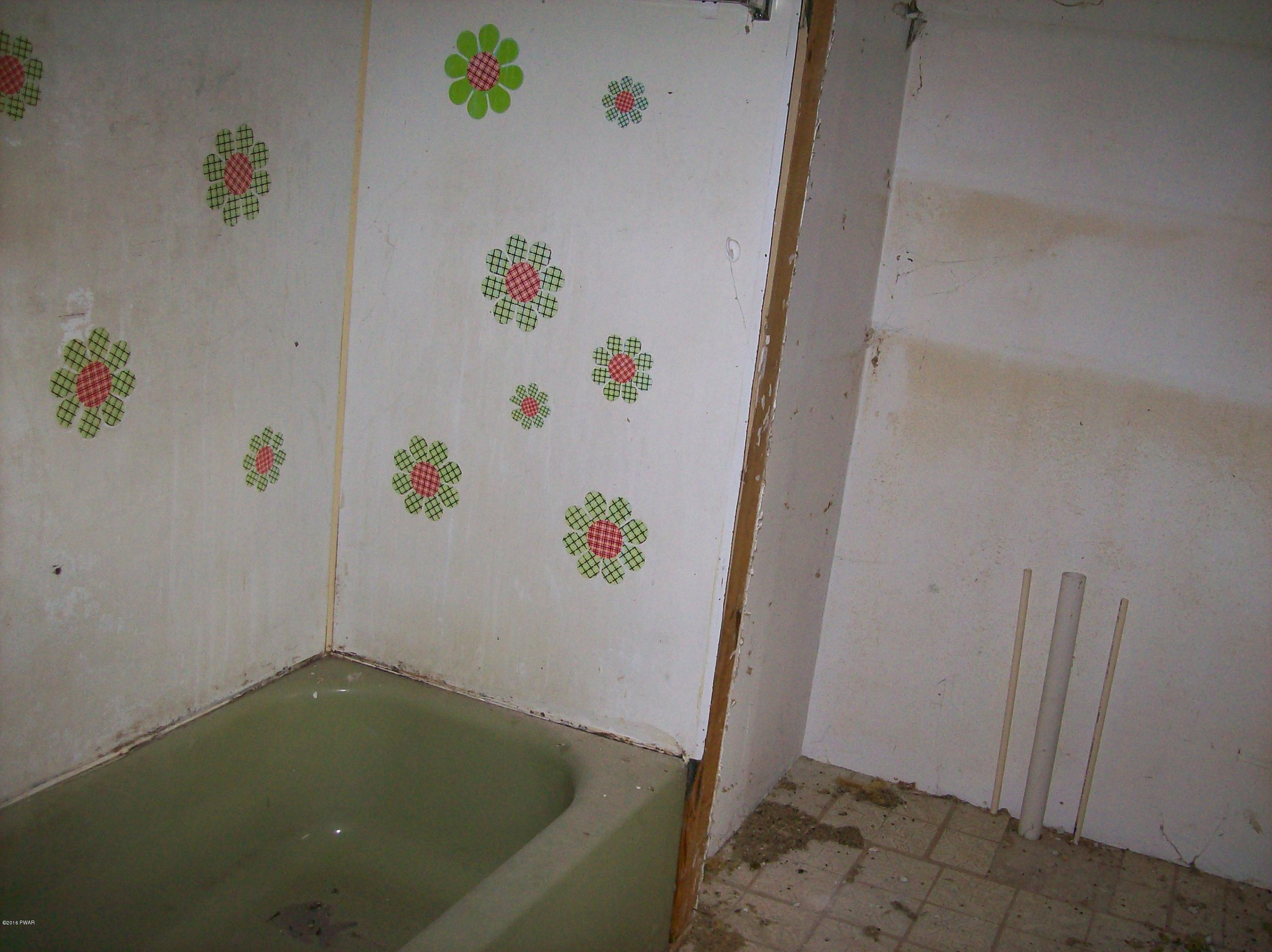 197 Huckleberry Road Newfoundland, PA 18445 - Photo 7 of 7